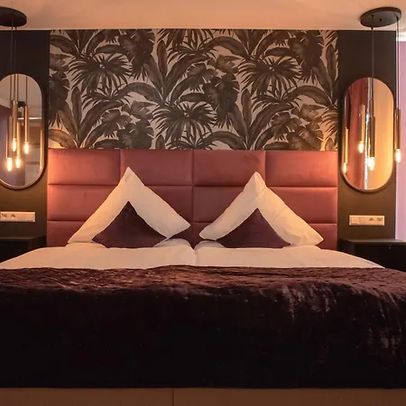 Boutique - Zum Schloss 4*