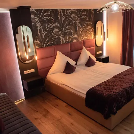 Boutique - Zum Schloss 4*