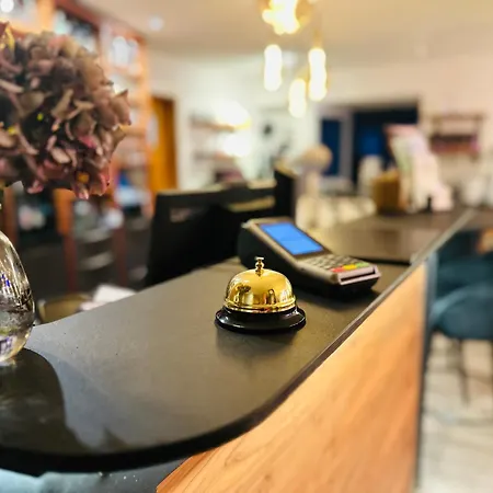 Zum Schloss - Boutique-hotel 호텔 4*
