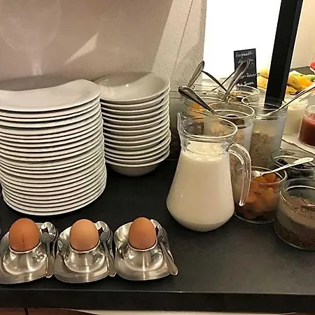 Szálloda Zum Schloss - Boutique-hotel 4*