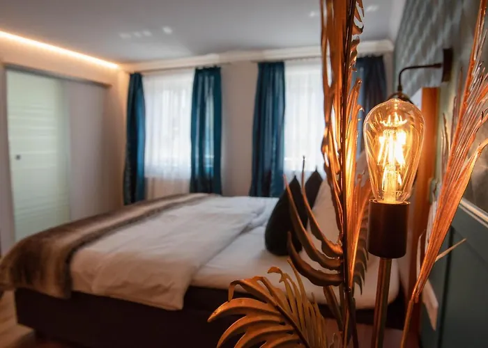 Zum Schloss - Boutique-Hotel 4*