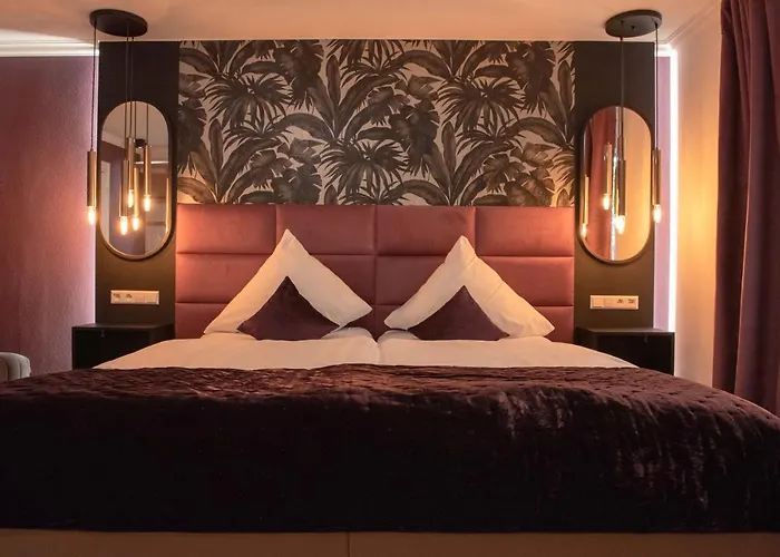 Boutique - Zum Schloss 4*